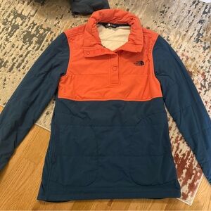 Women’s North Face Pullover